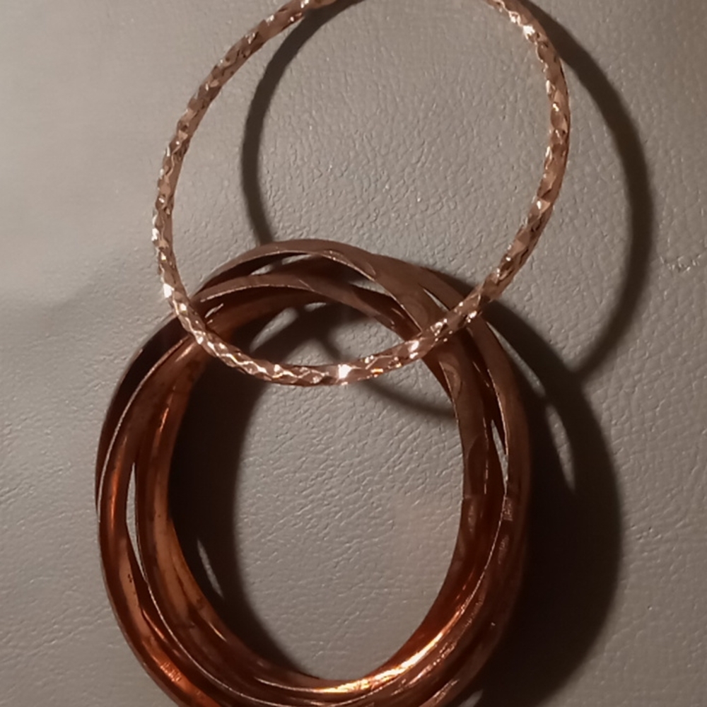 2 copper bangle bracelets .5 layer bangle & a single.size 9